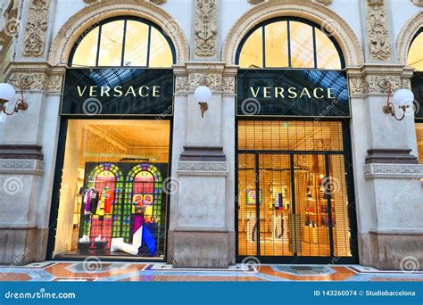 mailand versace|versace firma.